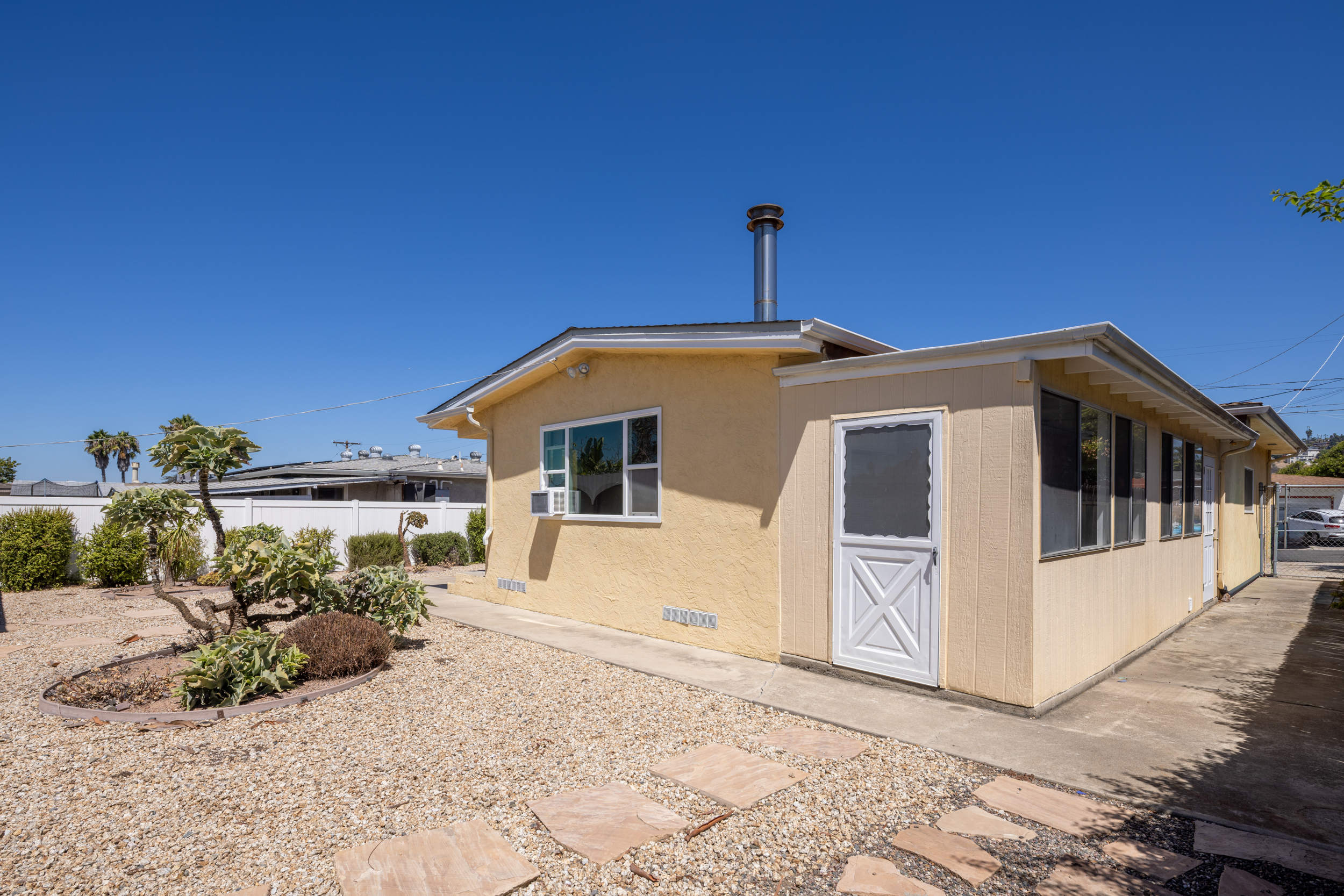  6367 Cleo Street, San Diego, CA 92115 - 物件實景