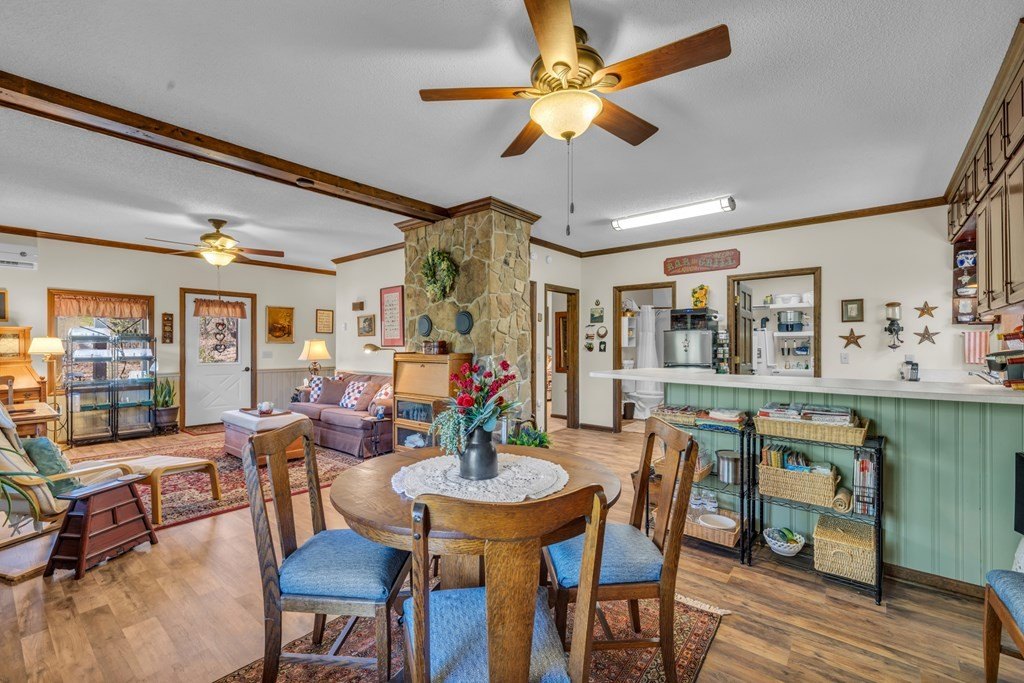 Hayesville, North Carolina, 28904, United States, 3 Bedrooms Bedrooms, ,3 BathroomsBathrooms,Residential,For Sale,1834730