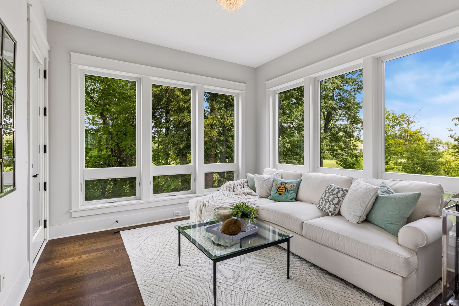  Luxury Living in Prestigious Woodland Hill Preserve - 物件實景