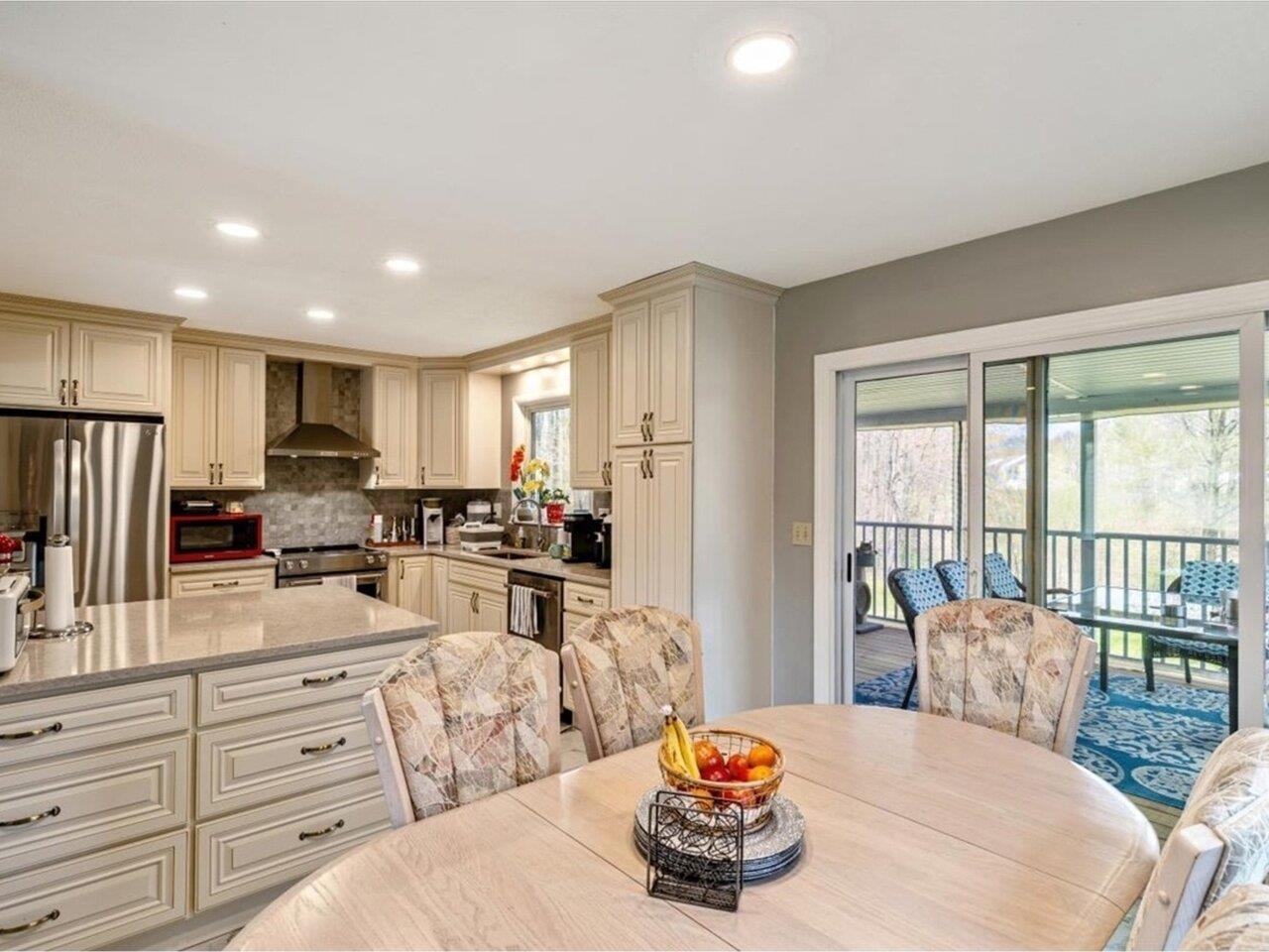Essex Junction, Vermont, 05452, United States, 3 Bedrooms Bedrooms, ,1 BathroomBathrooms,Residential,For Sale,1827239
