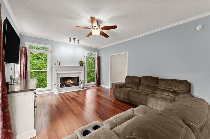 Cumming, Georgia, 30041, United States, 4 Bedrooms Bedrooms, ,3 BathroomsBathrooms,Residential,For Sale,1928883