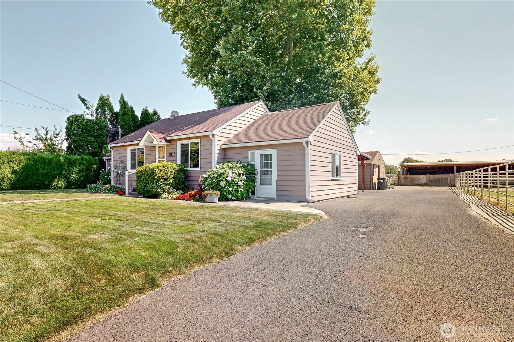 Walla Walla, Washington, 99362, United States, 3 Bedrooms Bedrooms, ,2 BathroomsBathrooms,Residential,For Sale,1903621