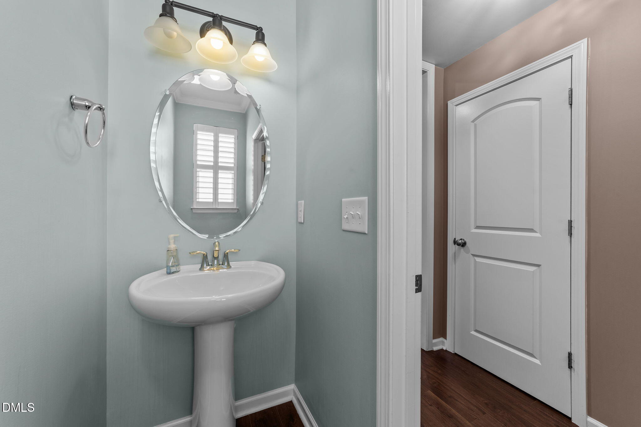 Apex, North Carolina, 27502, United States, 4 Bedrooms Bedrooms, ,4 BathroomsBathrooms,Residential,For Sale,1956835