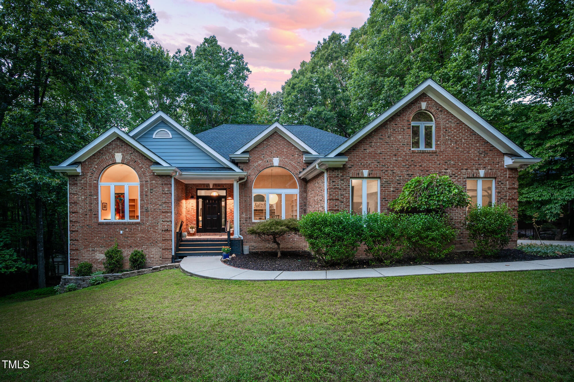 Hillsborough, North Carolina, 27278, United States, 3 Bedrooms Bedrooms, ,3 BathroomsBathrooms,Residential,For Sale,1949377