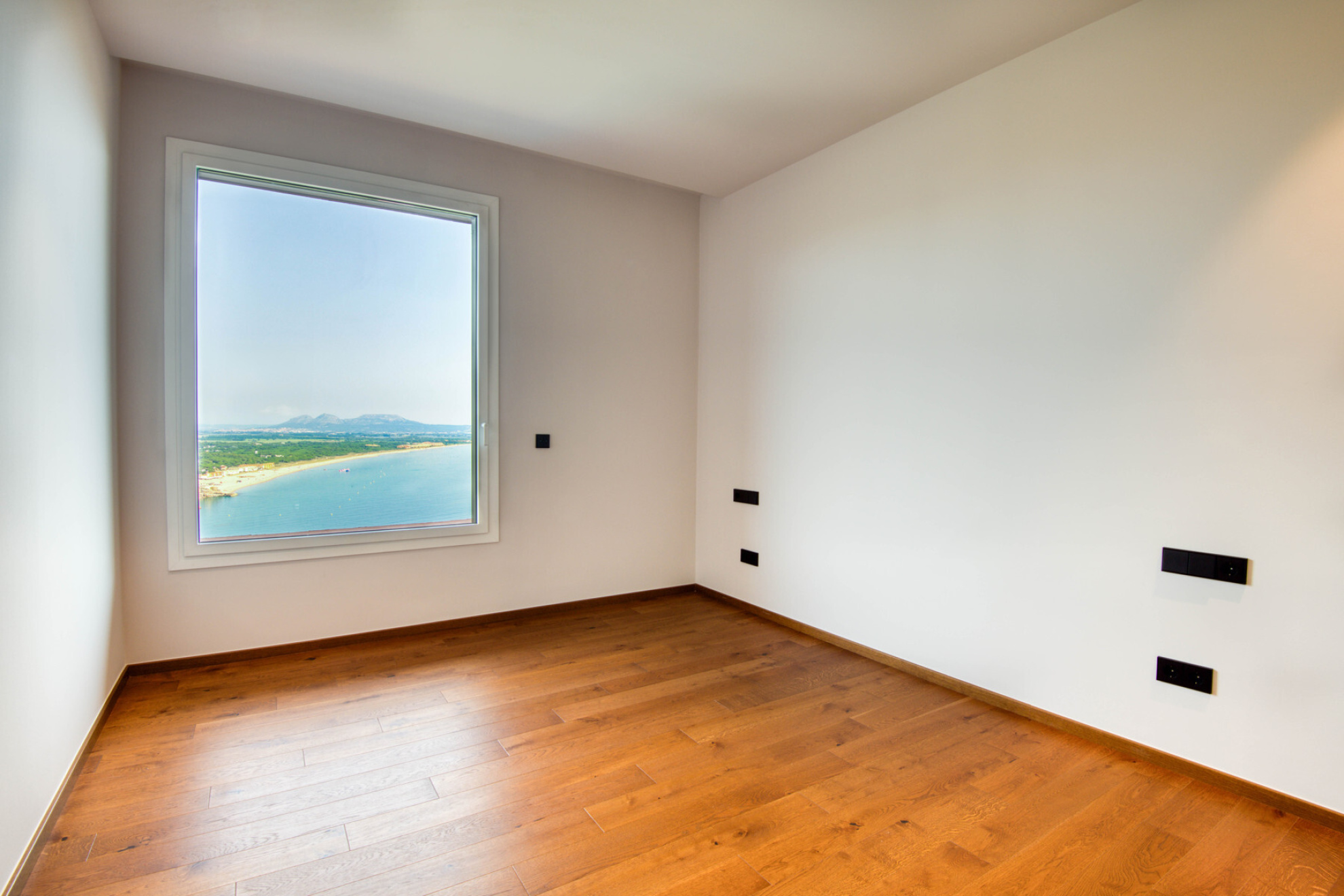  House with swimming pool and sea views in private urbanization in Sa Riera. - 物件實景