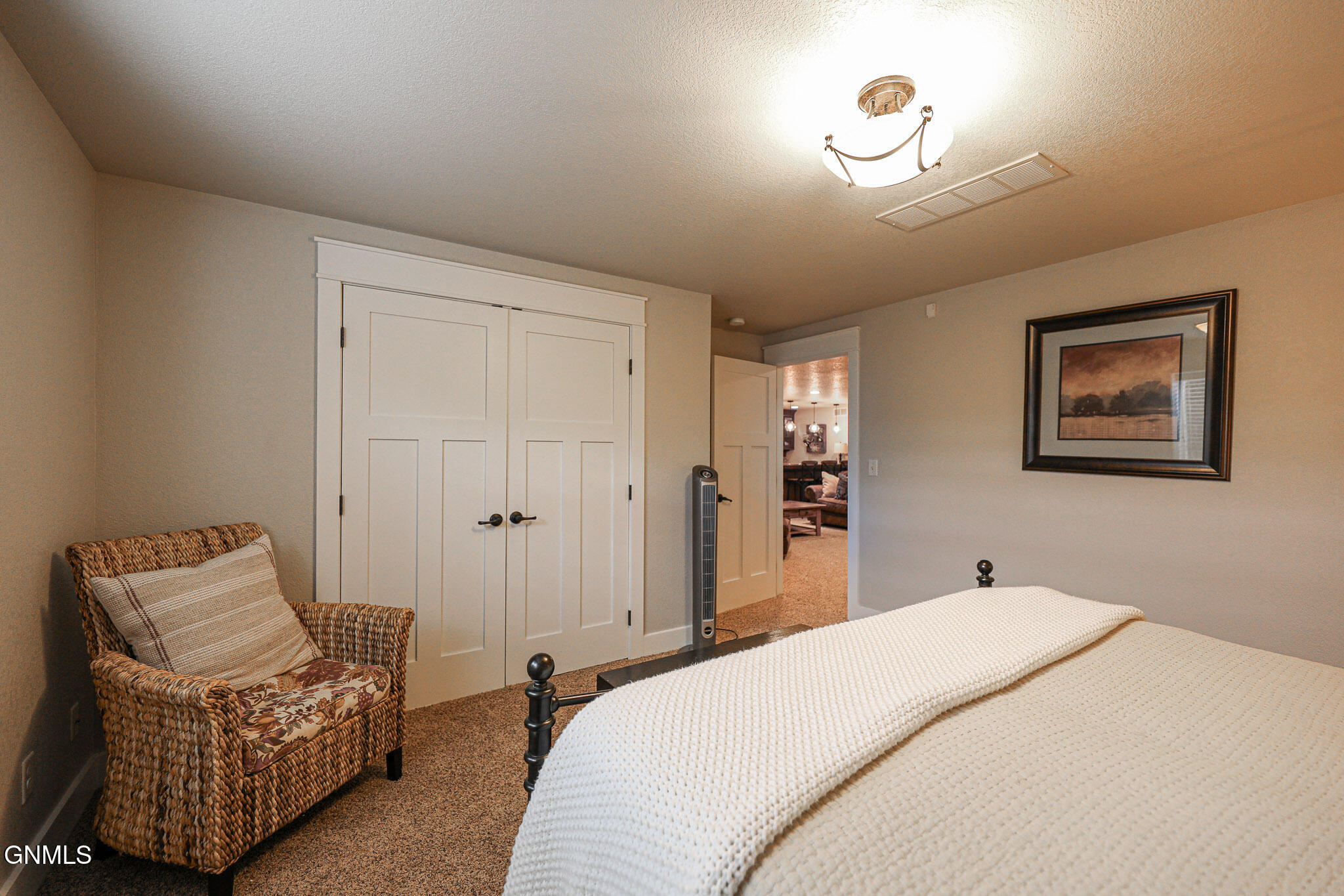 Bismarck, North Dakota, 58503, United States, 6 Bedrooms Bedrooms, ,5 BathroomsBathrooms,Residential,For Sale,1810584