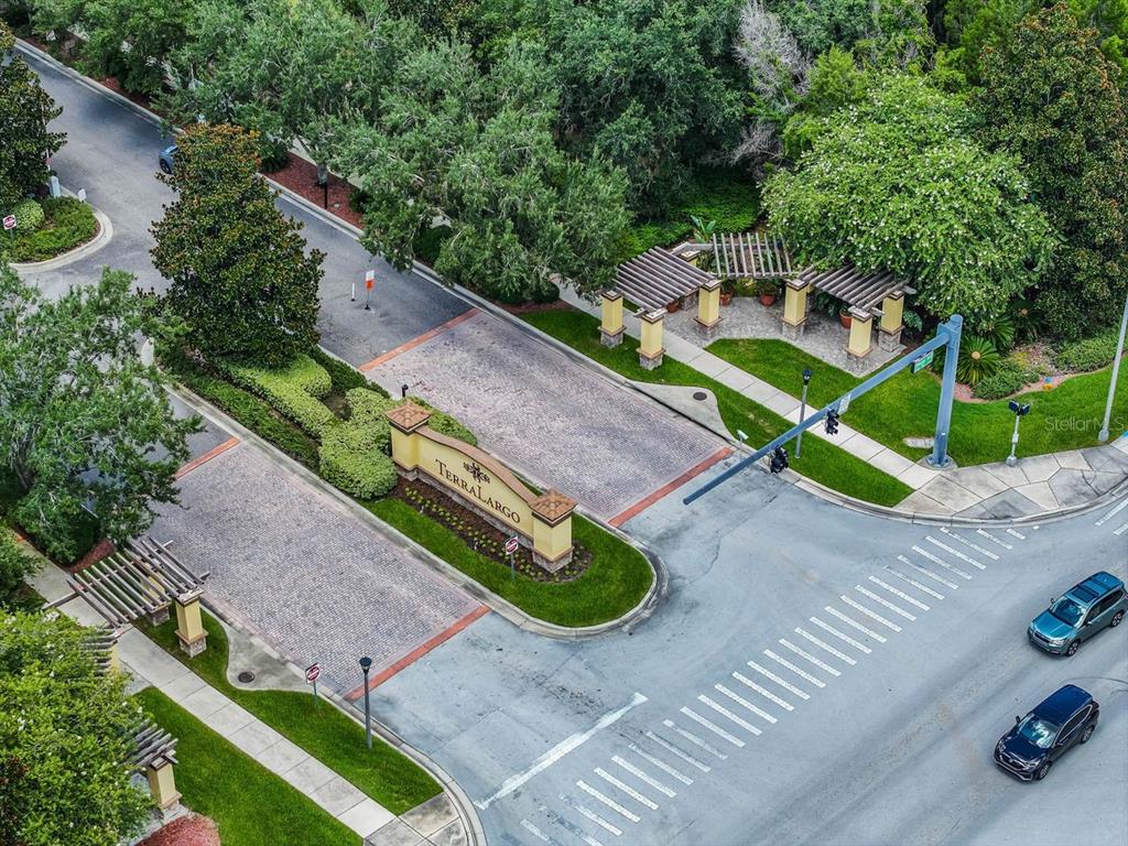 Lakeland, Florida, 33810, United States, 4 Bedrooms Bedrooms, ,3 BathroomsBathrooms,Residential,For Sale,1950901