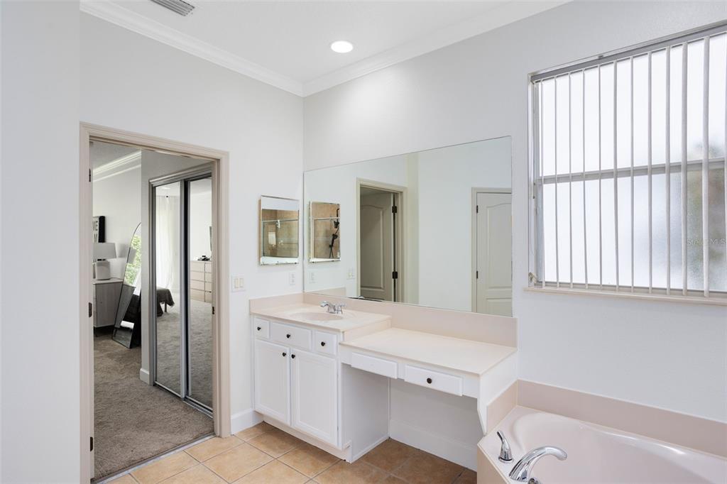 Orlando, Florida, 32820, United States, 6 Bedrooms Bedrooms, ,4 BathroomsBathrooms,Residential,For Sale,1896813