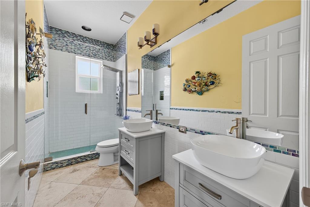 Bonita Springs, Florida, 34135, United States, 6 Bedrooms Bedrooms, ,3 BathroomsBathrooms,Residential,For Sale,1993230