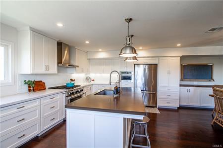 Redondo Beach, California, 90277, United States, 3 Bedrooms Bedrooms, ,2 BathroomsBathrooms,Residential,For Sale,1914316