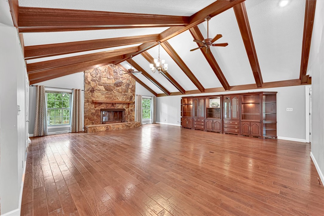 Belton, South Carolina, 29627, United States, 4 Bedrooms Bedrooms, ,4 BathroomsBathrooms,Residential,For Sale,1903609