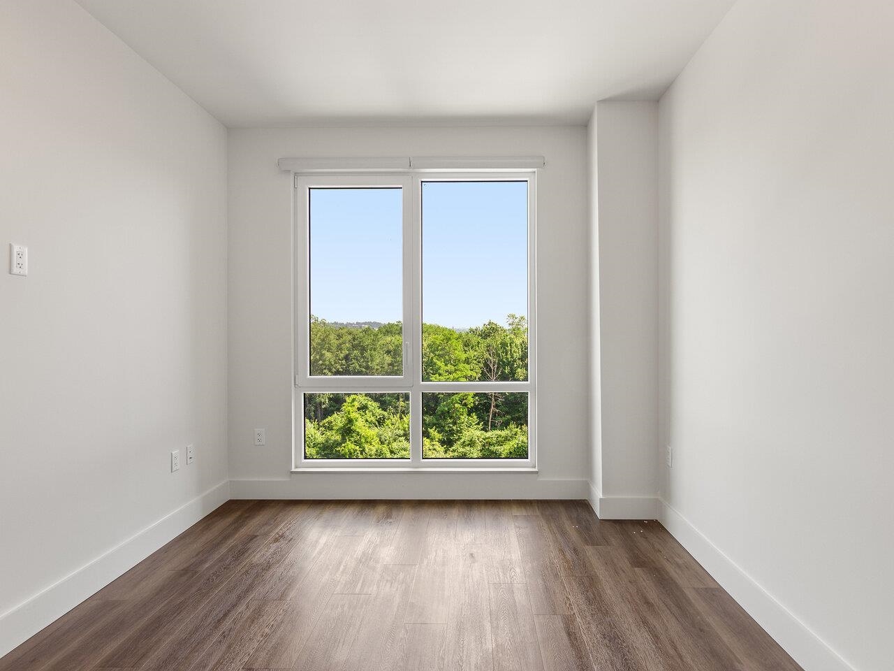 Burlington, Vermont, 05401, United States, 1 Bedroom Bedrooms, ,Residential,For Sale,1712083