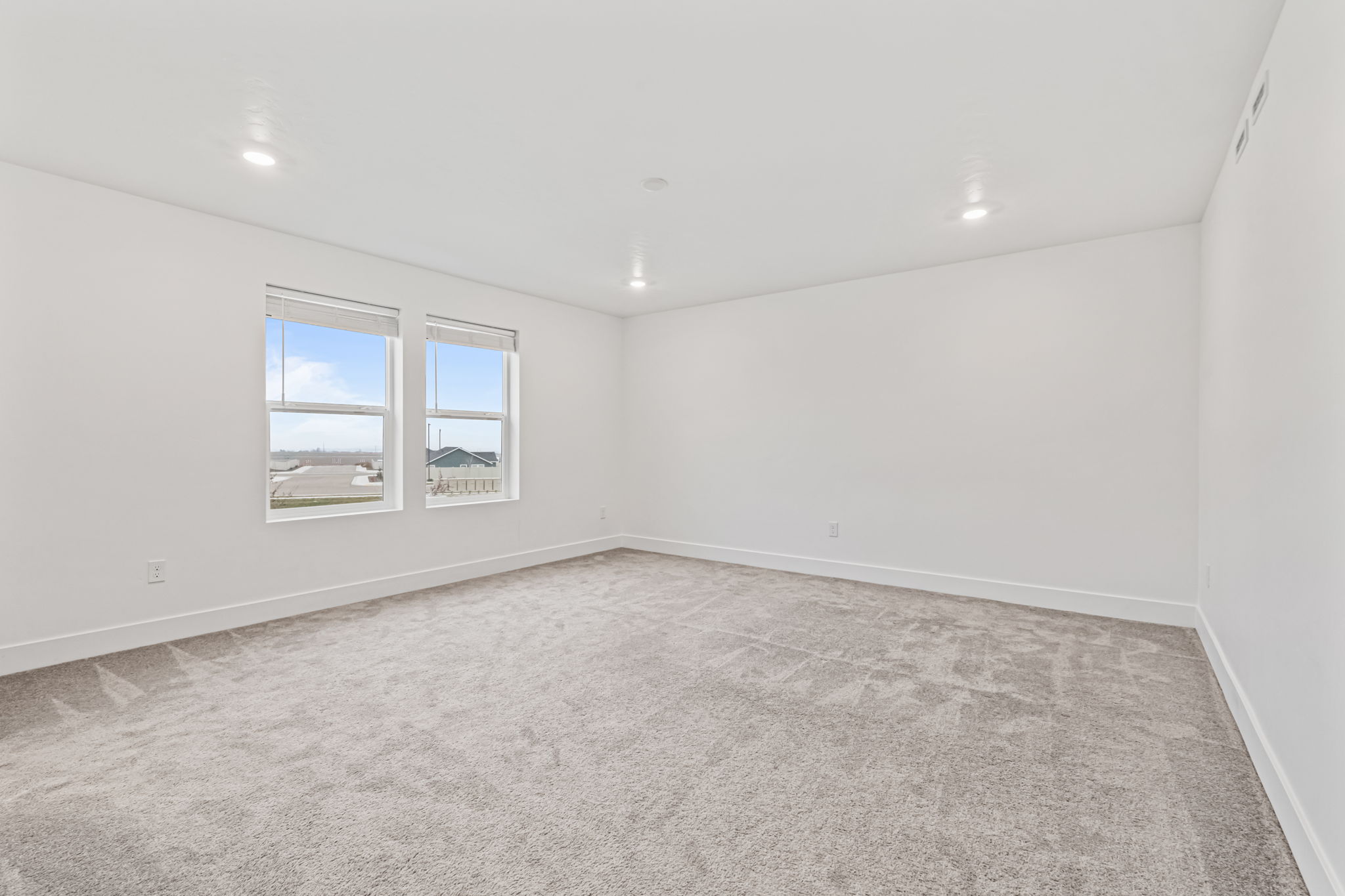 Caldwell, Idaho, 83607, United States, 4 Bedrooms Bedrooms, ,3 BathroomsBathrooms,Residential,For Sale,2005985