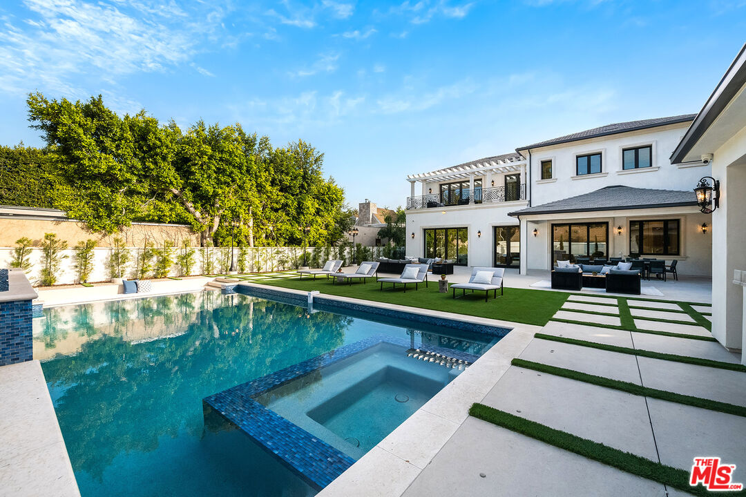 Beverly Hills, California, 90210, United States, 6 Bedrooms Bedrooms, ,12 BathroomsBathrooms,Residential,For Sale,1865227