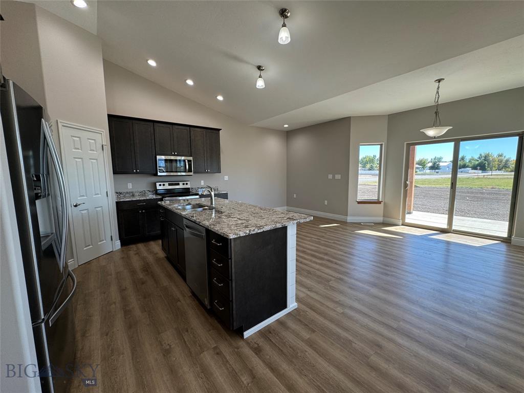 Deer Lodge, Montana, 59722, United States, 3 Bedrooms Bedrooms, ,2 BathroomsBathrooms,Residential,For Sale,2005781