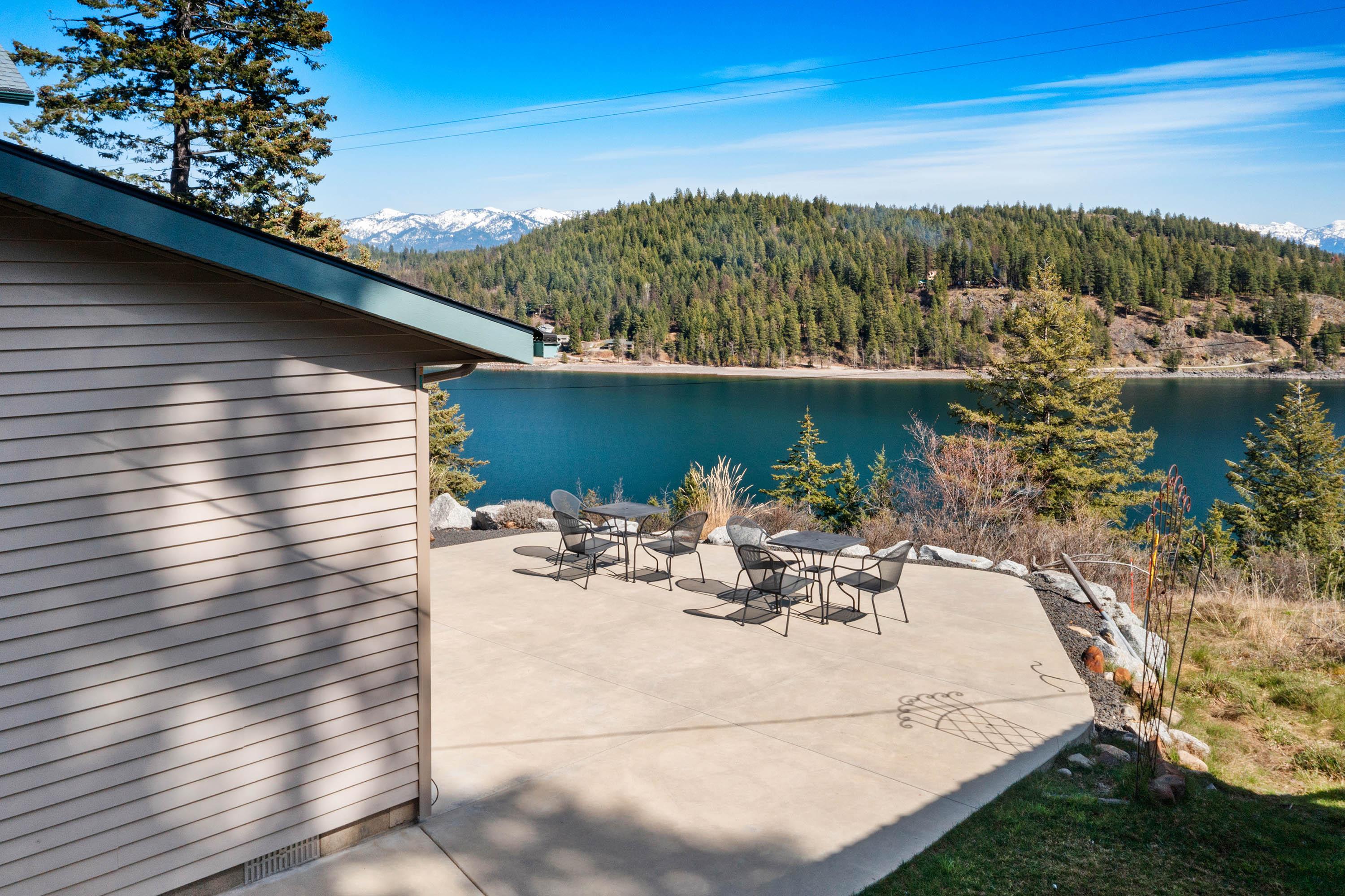 Sagle, Idaho, 83860, United States, 3 Bedrooms Bedrooms, ,2 BathroomsBathrooms,Residential,For Sale,1764165