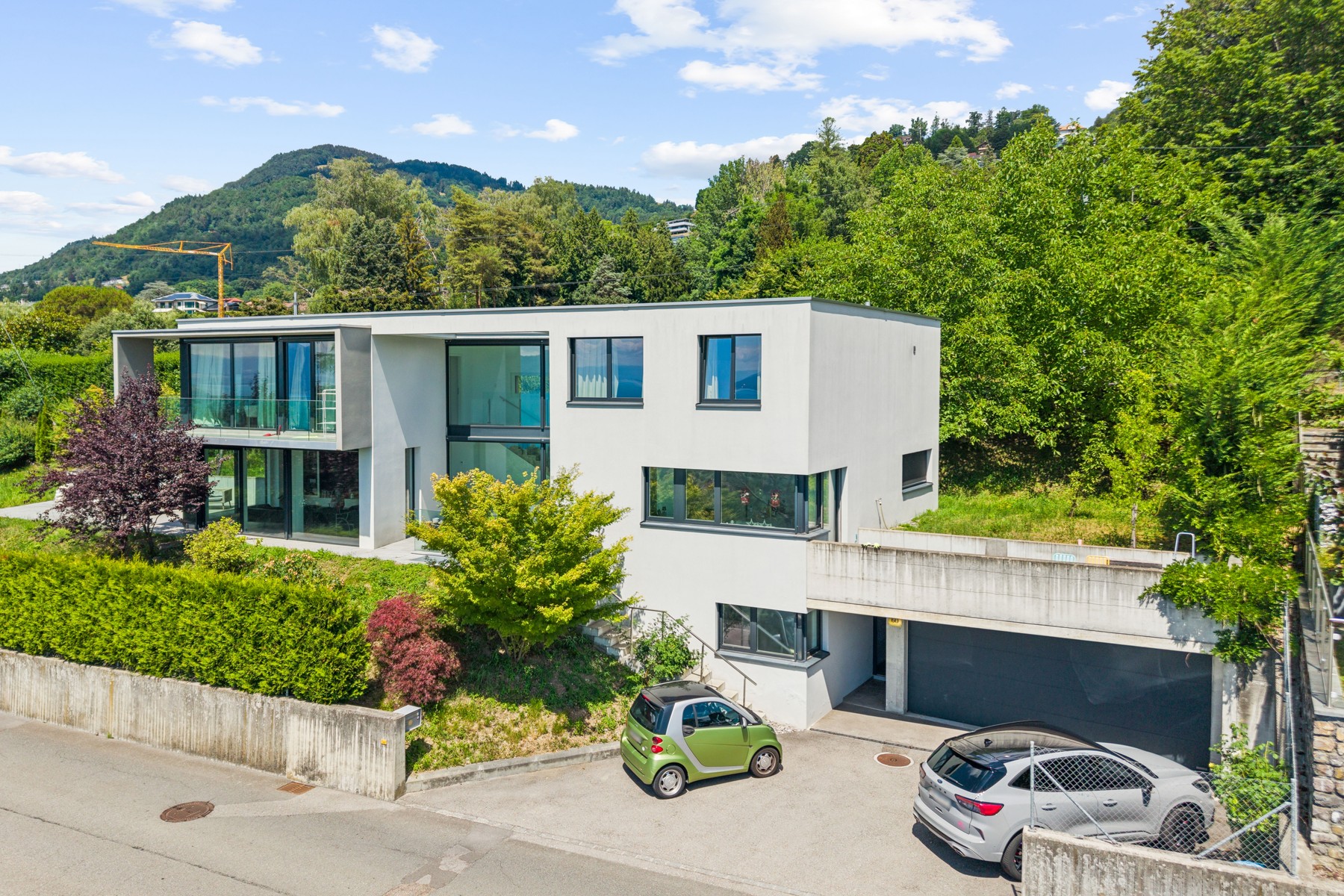  Panoramic view from this contemporary villa - 物件實景