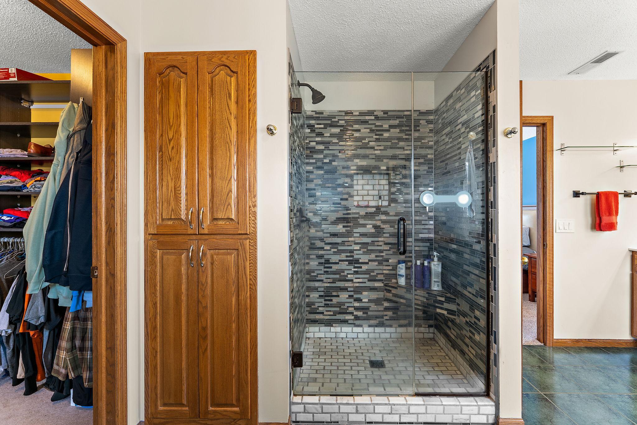 Hudson, Wisconsin, 54016, United States, 4 Bedrooms Bedrooms, ,4 BathroomsBathrooms,Residential,For Sale,2038395