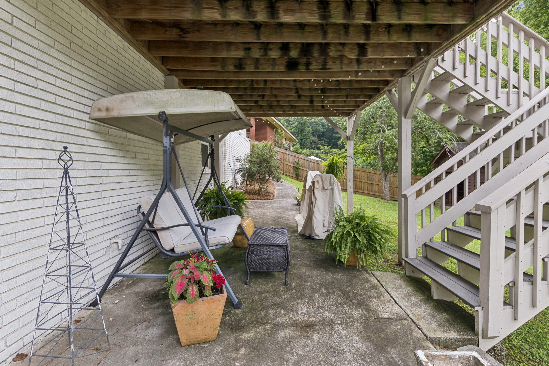  Updated Ranch in Coveted Forest Hills - 物件實景