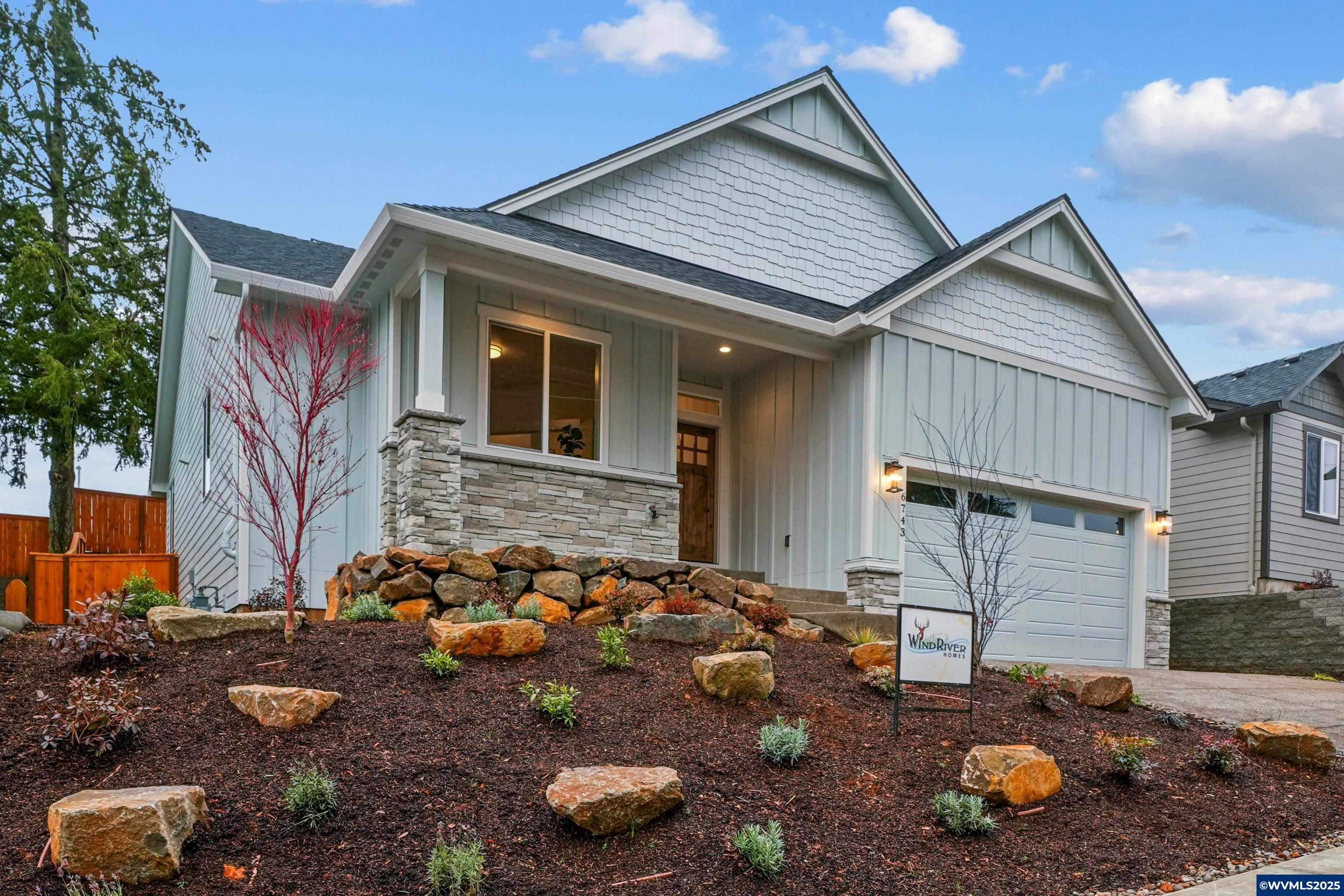 Salem, Oregon, 97306, United States, 3 Bedrooms Bedrooms, ,2 BathroomsBathrooms,Residential,For Sale,1856917