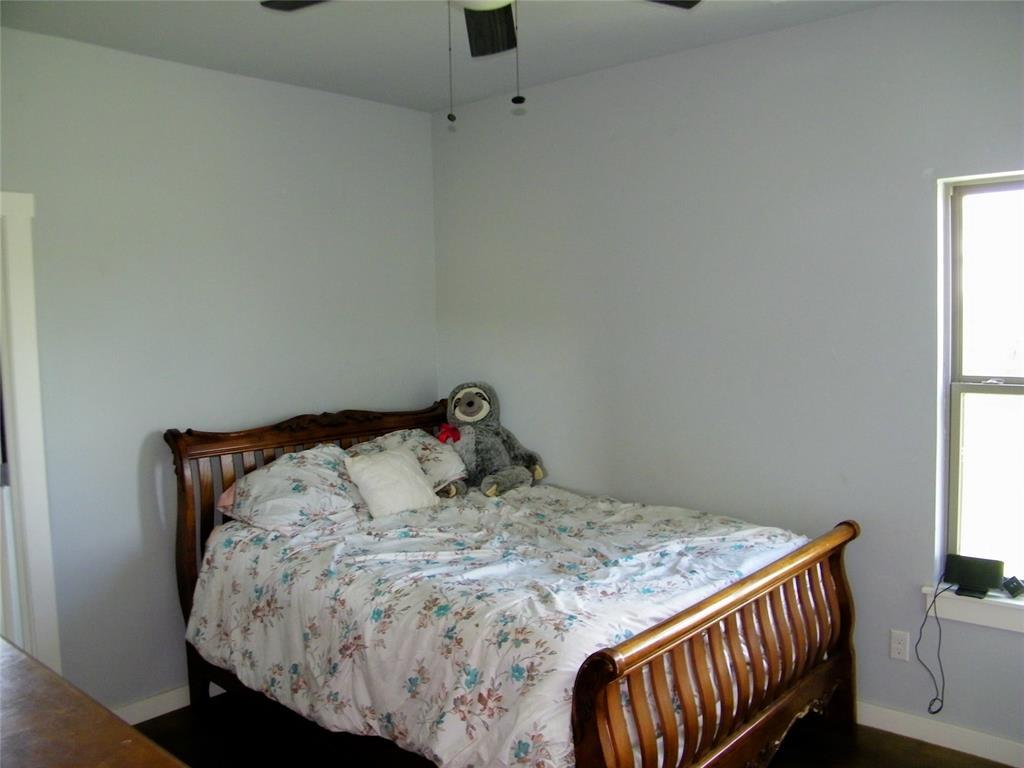 Kingfisher, Oklahoma, 73750, United States, 4 Bedrooms Bedrooms, ,3 BathroomsBathrooms,Residential,For Sale,1973899