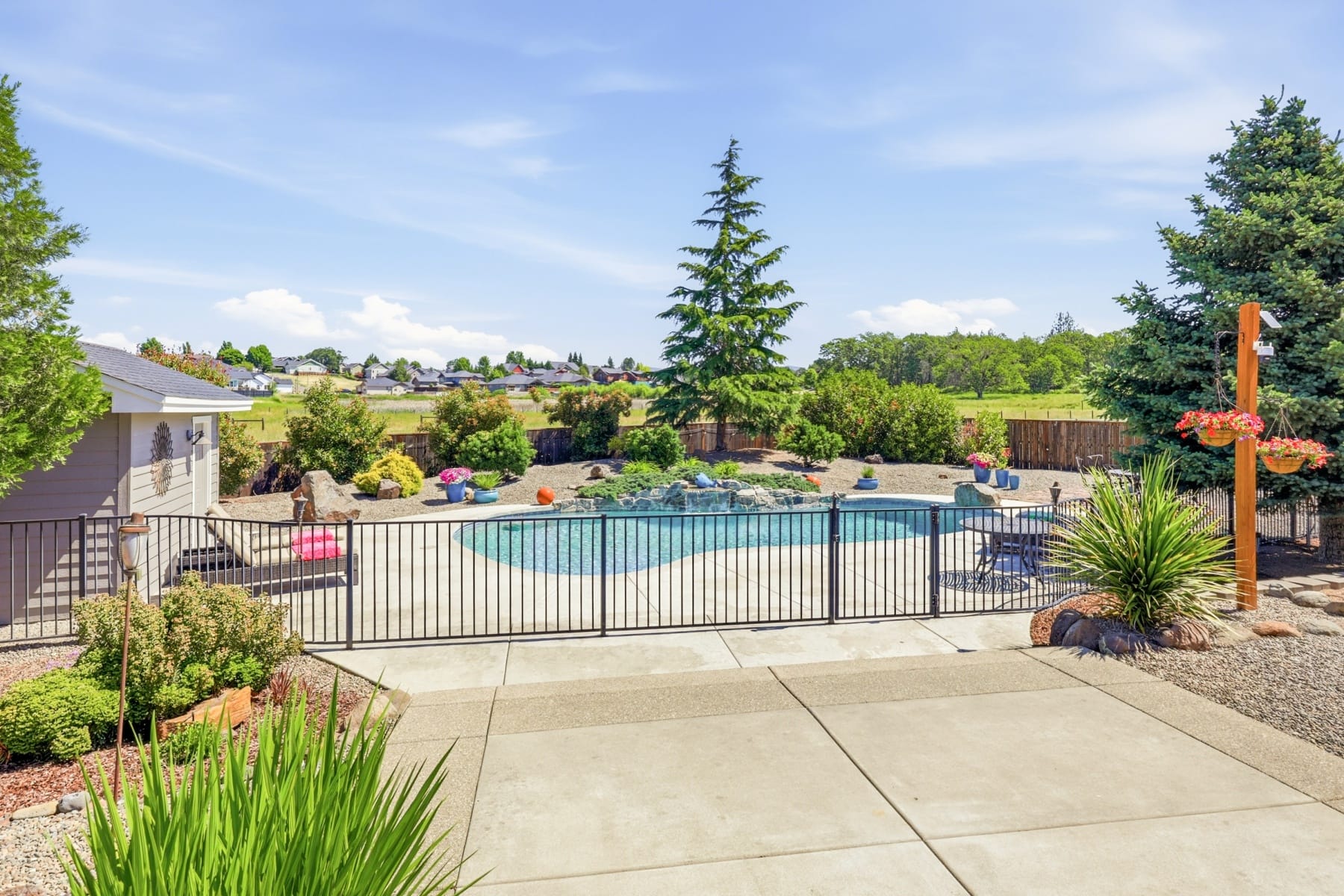  163 Hidden Valley Drive Eagle Point, OR 97524 - 物件實景