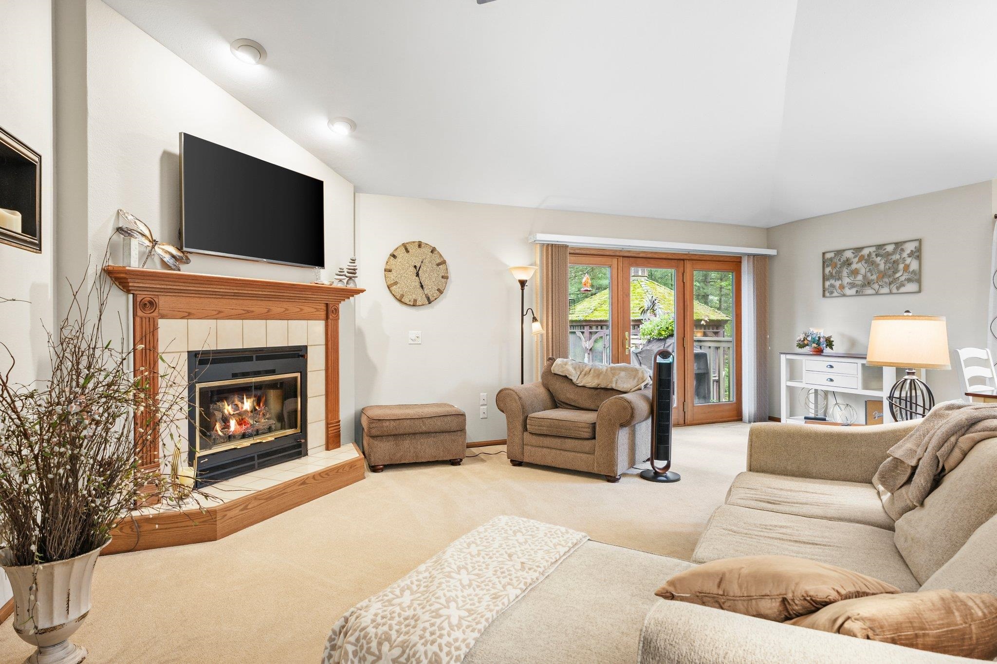 Spring Green, Wisconsin, 53588, United States, 4 Bedrooms Bedrooms, ,3 BathroomsBathrooms,Residential,For Sale,1930492