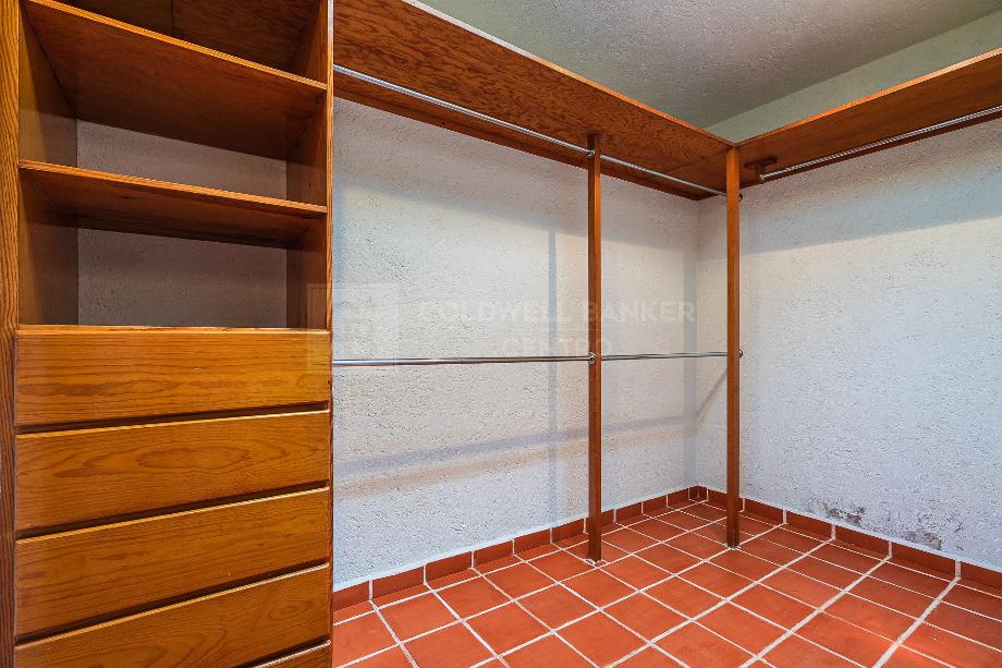 Querétaro, Querétaro, 76100, Mexico, 3 Bedrooms Bedrooms, ,3 BathroomsBathrooms,Residential,For Sale,1965428