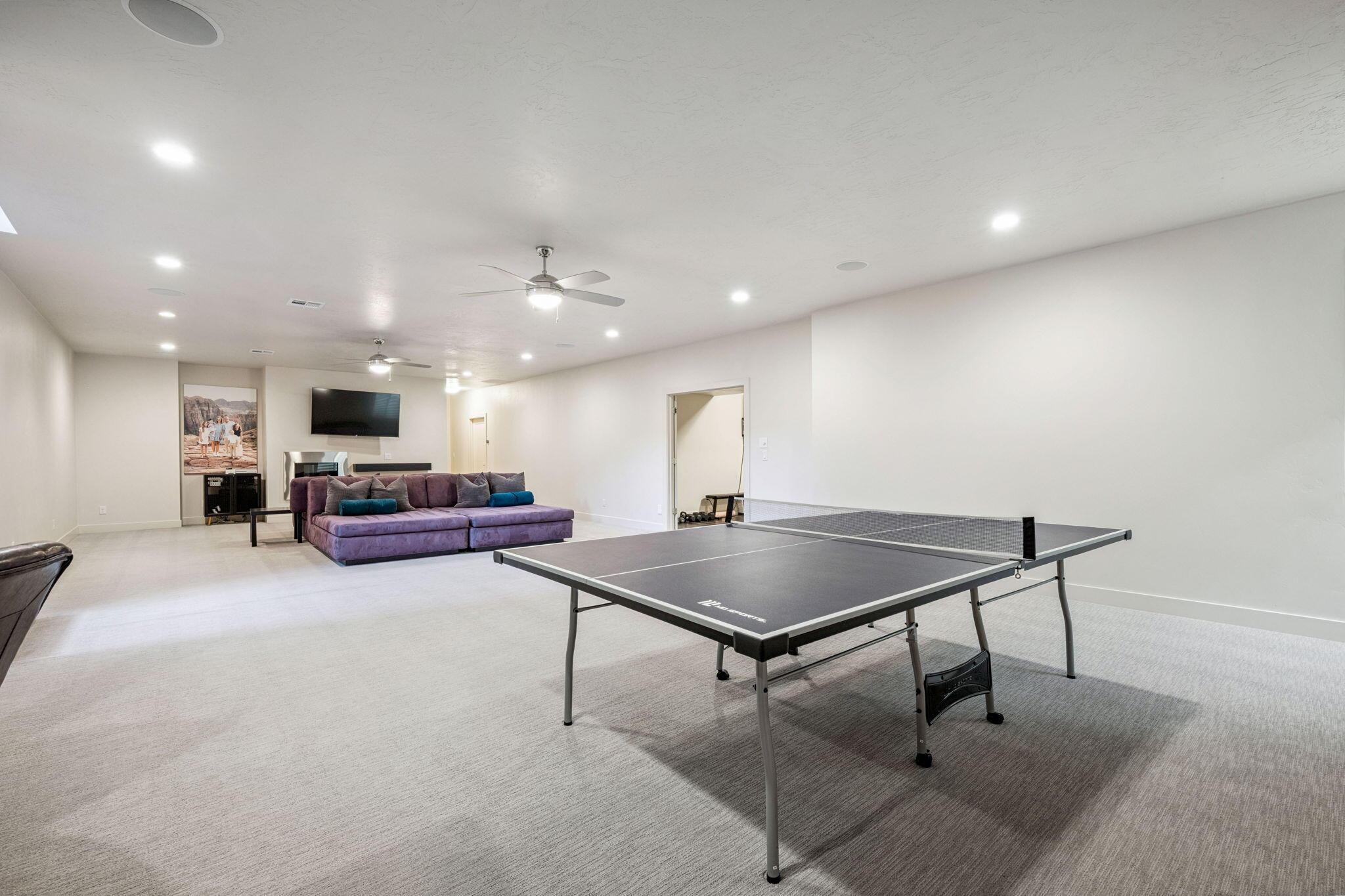 St George, Utah, 84790, United States, 6 Bedrooms Bedrooms, ,6 BathroomsBathrooms,Residential,For Sale,1975386