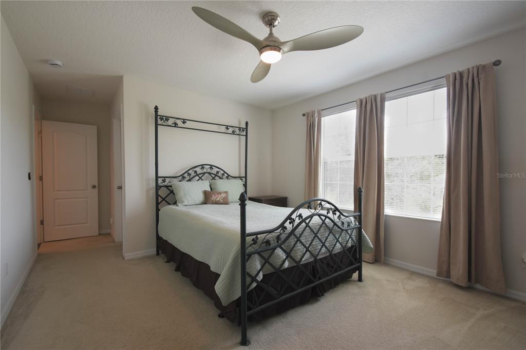 Apopka, Florida, 32703, United States, 4 Bedrooms Bedrooms, ,3 BathroomsBathrooms,Residential,For Sale,1828228