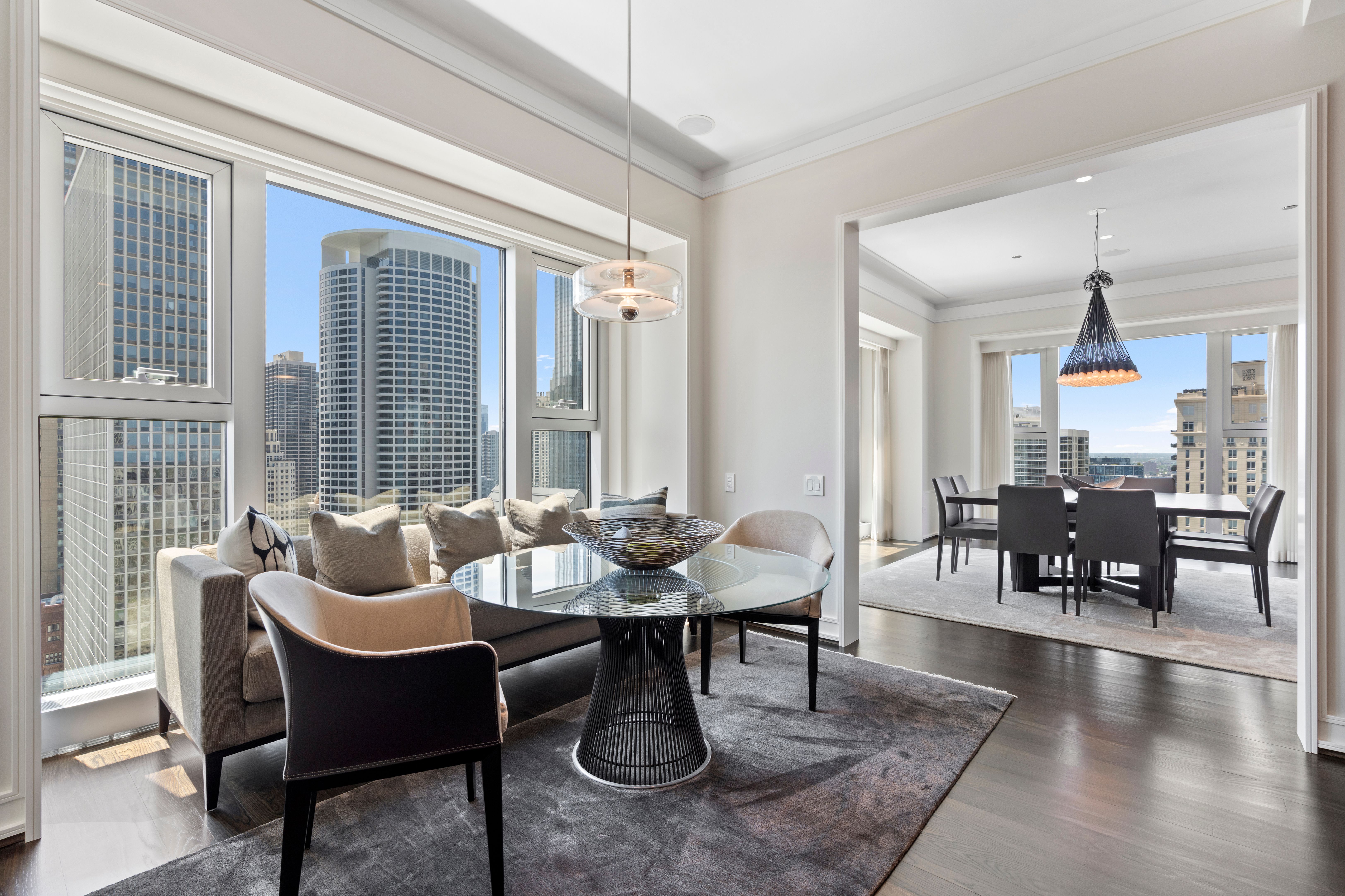  Sophisticated Living with Sweeping City Views - 物件實景