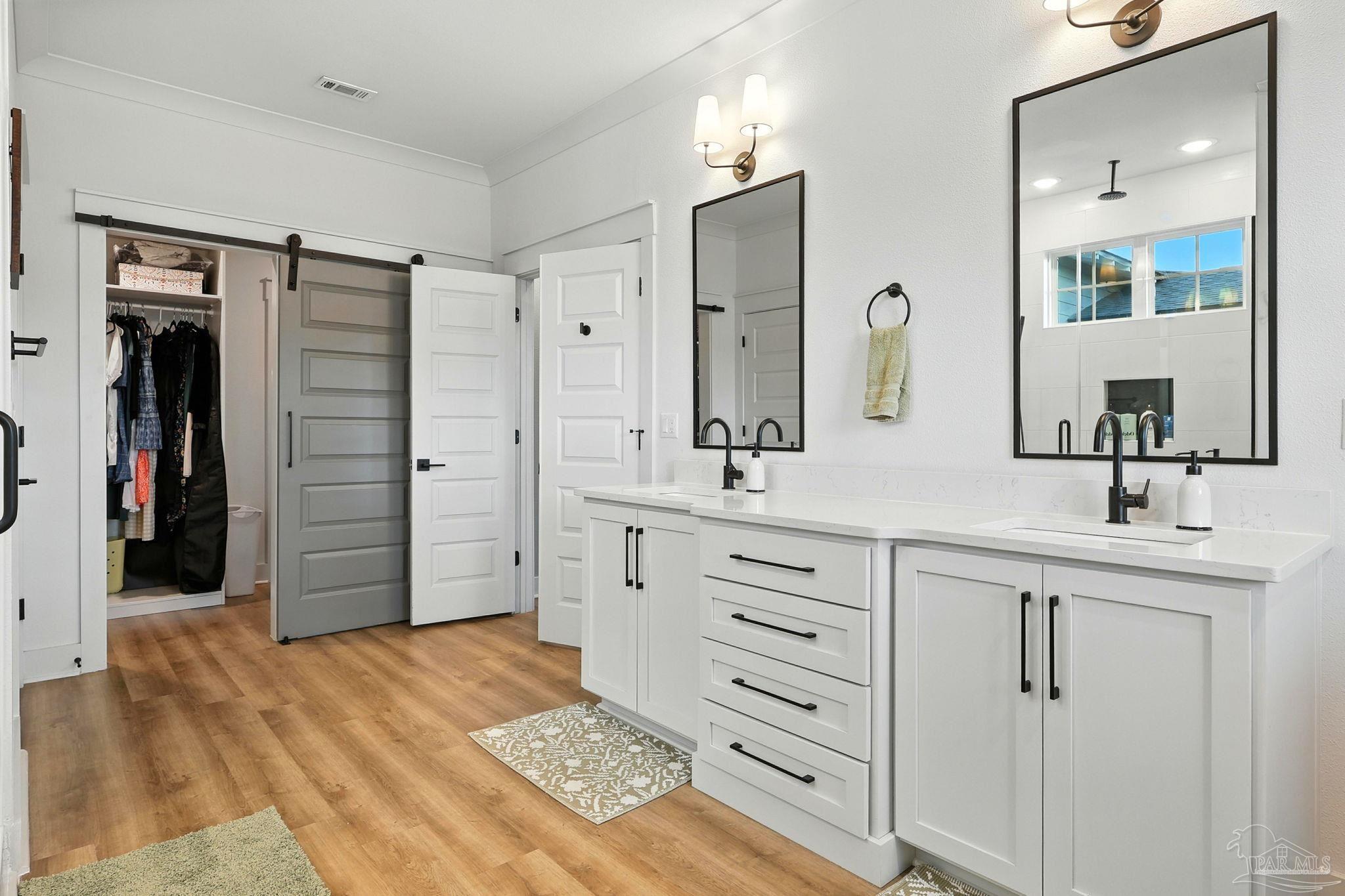 Pensacola, Florida, 32507, United States, 3 Bedrooms Bedrooms, ,3 BathroomsBathrooms,Residential,For Sale,1956386