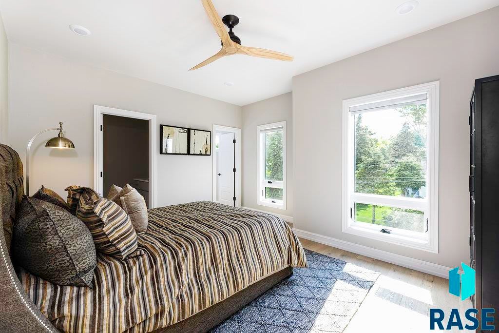 Sioux Falls, South Dakota, 57106, United States, ,Residential,For Sale,1986514