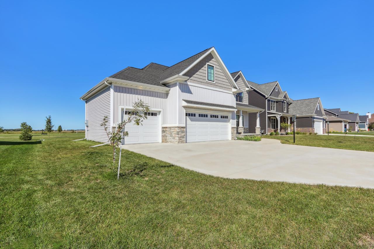 4812 Oakdale Drive, Champaign, Illinois, 61822, United States, 5 Bedrooms Bedrooms, ,4 BathroomsBathrooms,Residential,For Sale,4812 Oakdale Drive,1646863