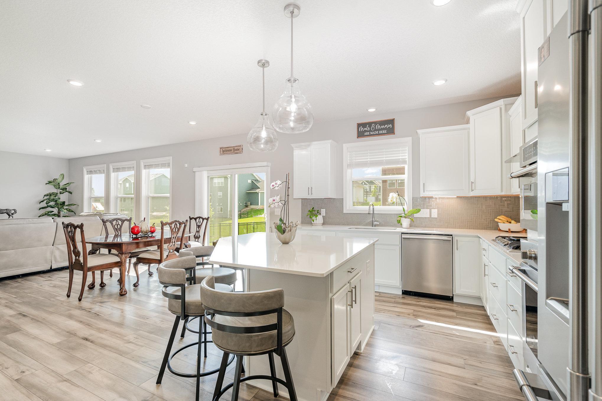 Cottage Grove, Minnesota, 55016, United States, 4 Bedrooms Bedrooms, ,3 BathroomsBathrooms,Residential,For Sale,1989709