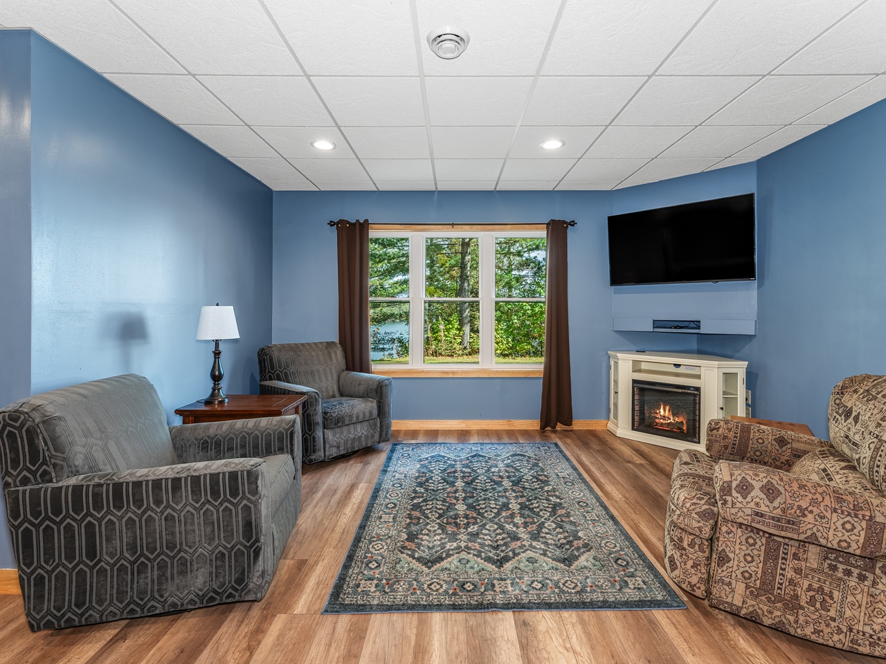 Mercer, Wisconsin, 54547, United States, 3 Bedrooms Bedrooms, ,3 BathroomsBathrooms,Residential,For Sale,1978560