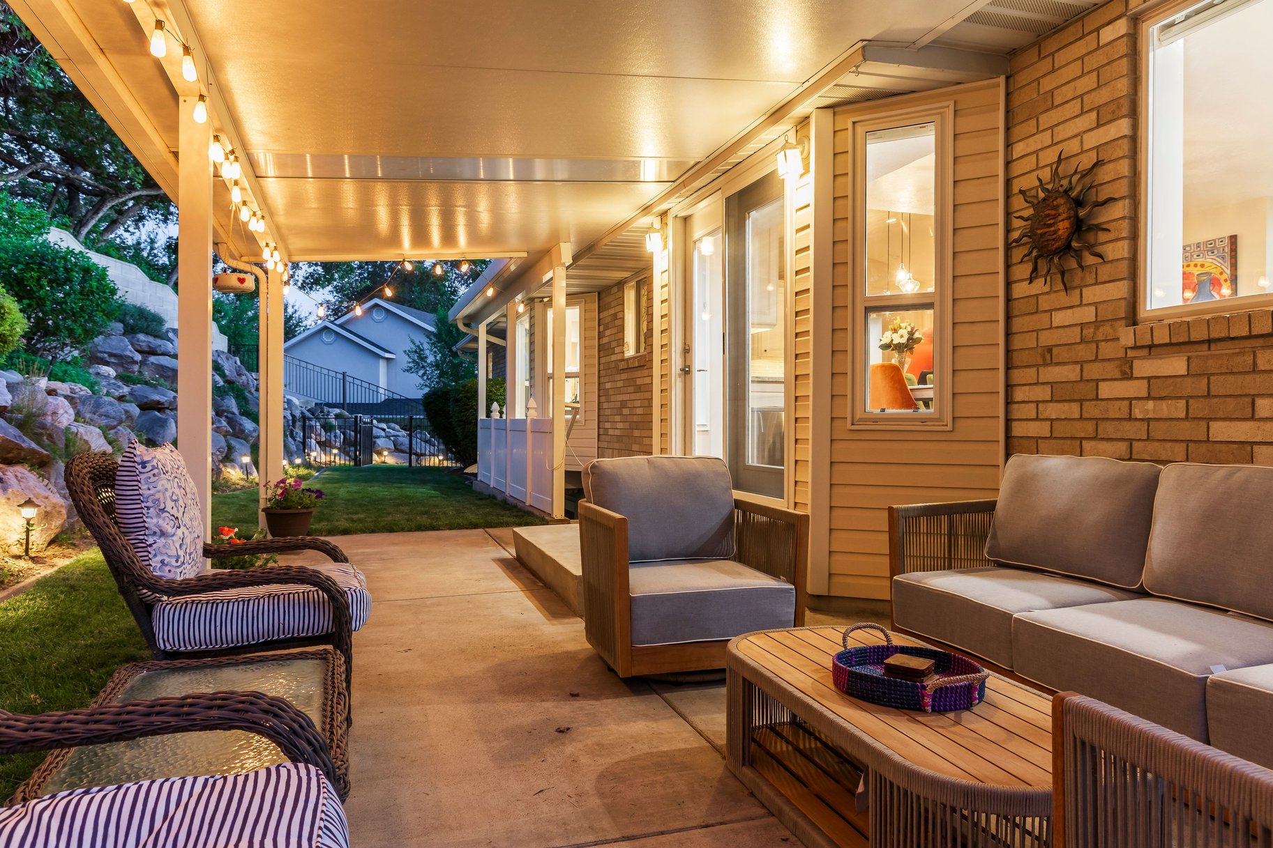  Farmington Rambler on Private Half-Acre with Incredible Views - 物件實景