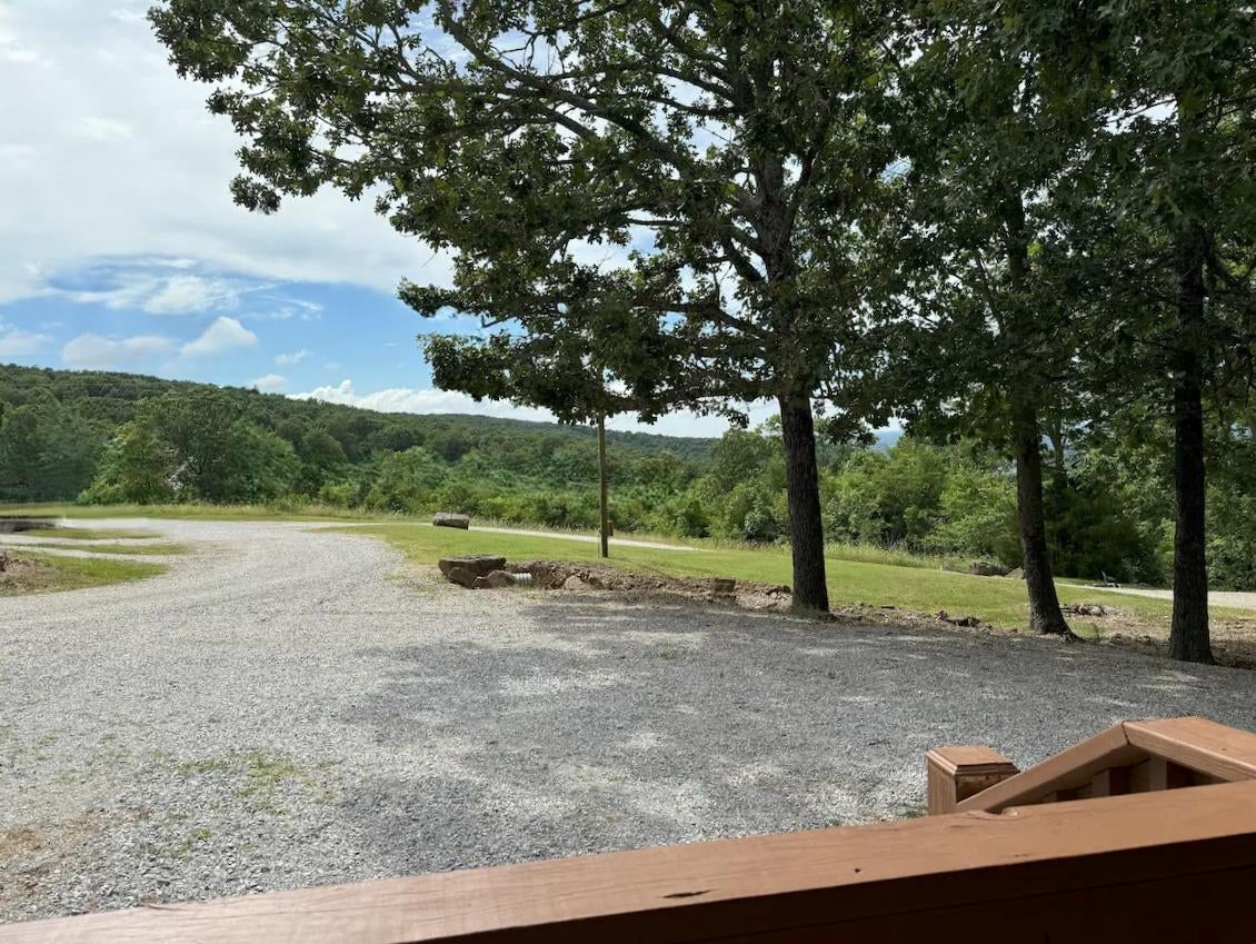 Mountain View, Arkansas, 72560, United States, 3 Bedrooms Bedrooms, ,2 BathroomsBathrooms,Residential,For Sale,1792514
