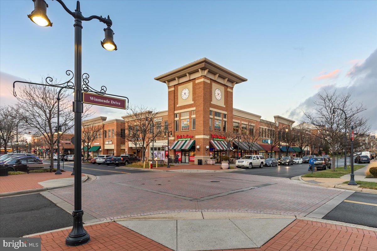 Leesburg, Virginia, 20176, United States, 3 Bedrooms Bedrooms, ,4 BathroomsBathrooms,Residential,For Sale,2003528