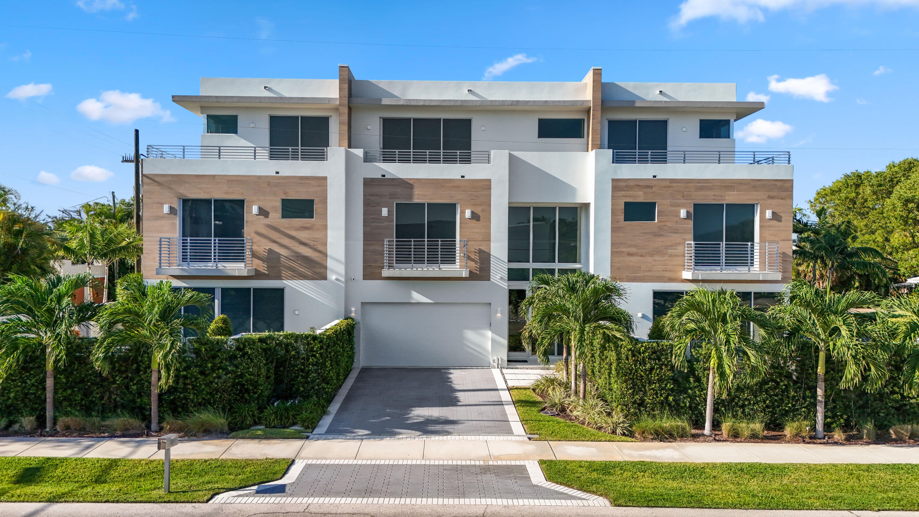 Delray Beach, Florida, 33483, United States, 3 Bedrooms Bedrooms, ,4 BathroomsBathrooms,Residential,For Sale,1940237