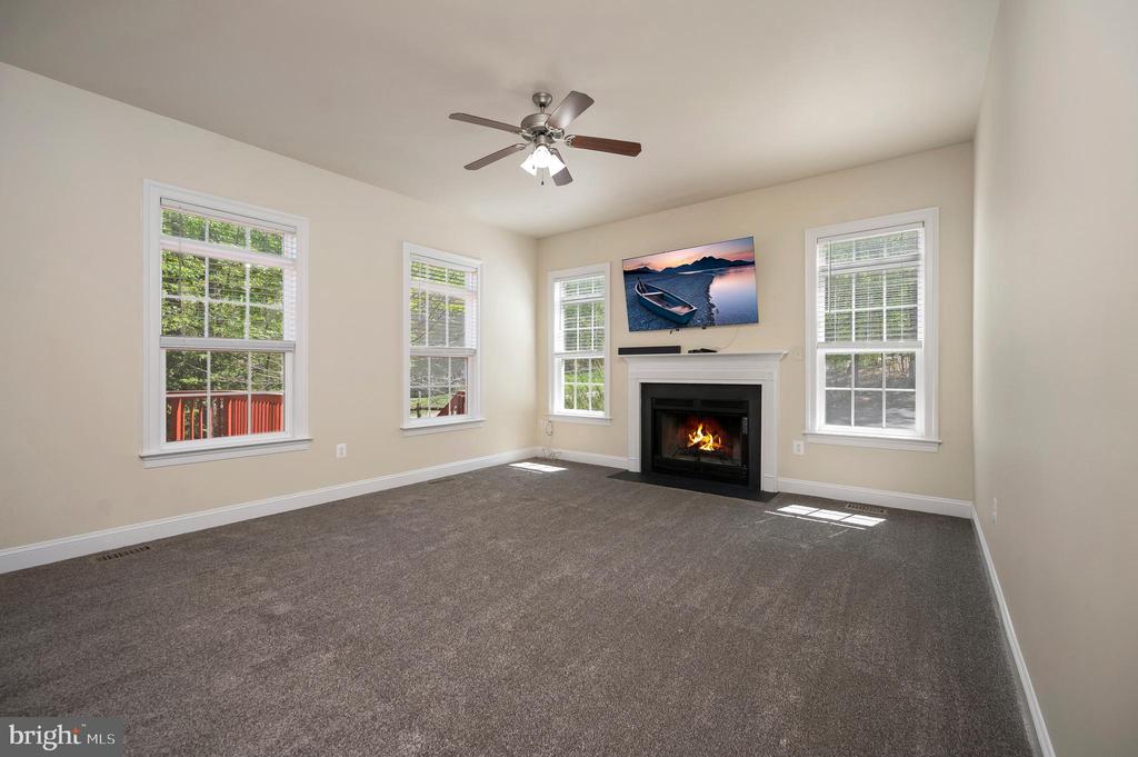Stafford, Virginia, 22554, United States, 5 Bedrooms Bedrooms, ,5 BathroomsBathrooms,Residential,For Sale,2047982