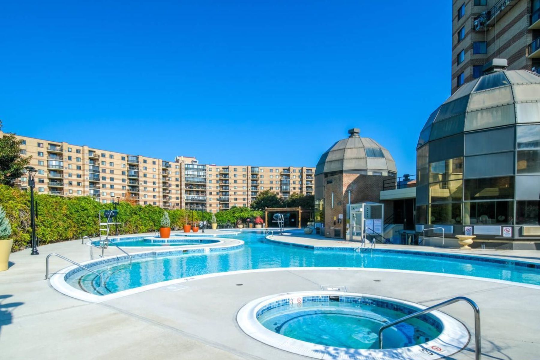  8380 Greensboro Drive, Mclean, VA, 22102 - 物件實景
