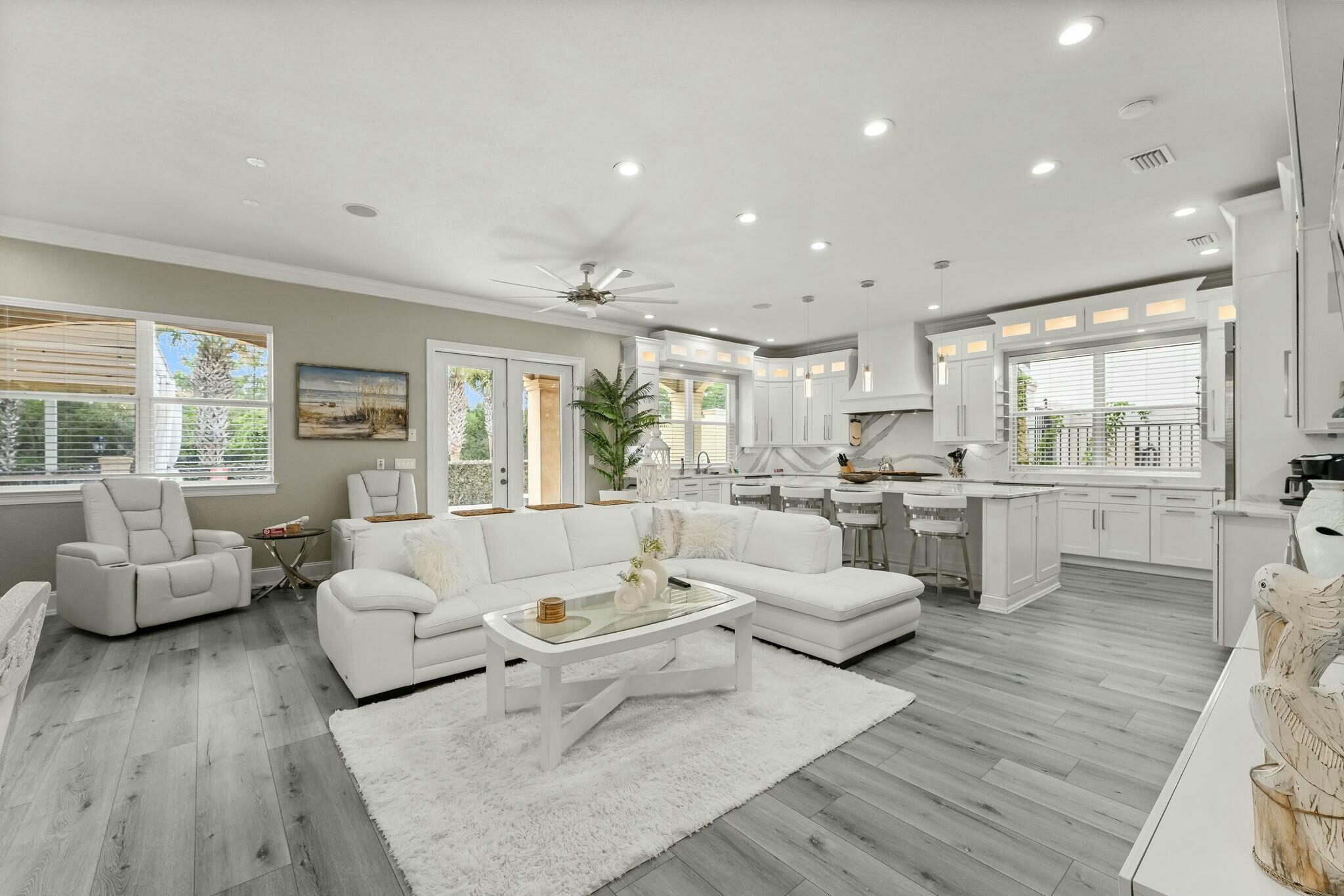 Miramar Beach, Florida, 32550, United States, 6 Bedrooms Bedrooms, ,5 BathroomsBathrooms,Residential,For Sale,1983202