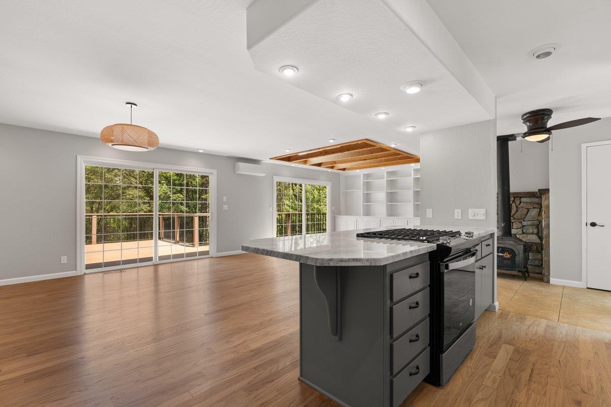 Nevada City, California, 95959, United States, 3 Bedrooms Bedrooms, ,3 BathroomsBathrooms,Residential,For Sale,1916379