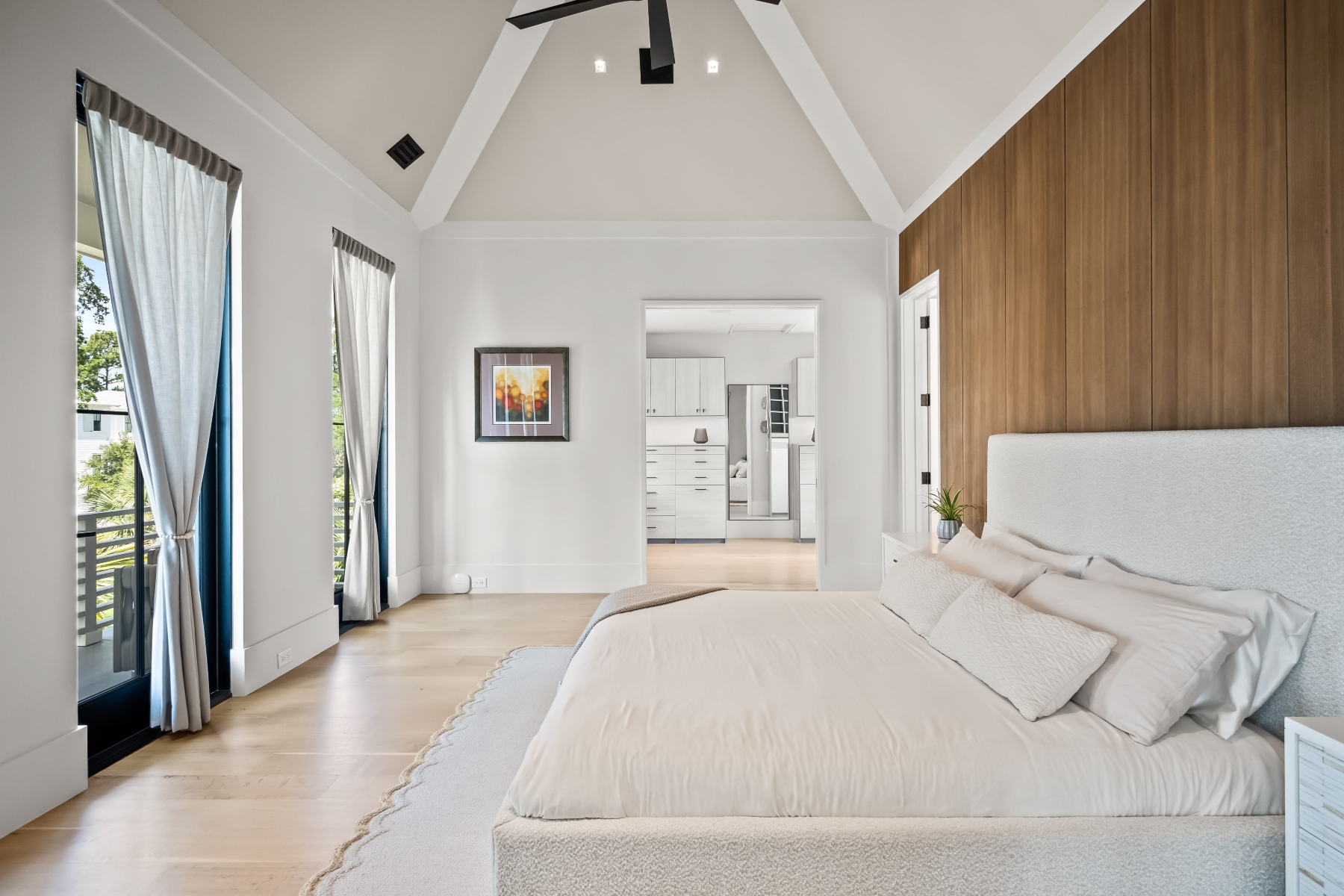  700 Stucco Lane, Mount Pleasant - 物件實景