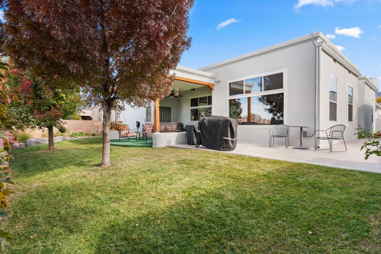 Albuquerque, New Mexico, 87122, United States, 3 Bedrooms Bedrooms, ,2 BathroomsBathrooms,Residential,For Sale,1992964