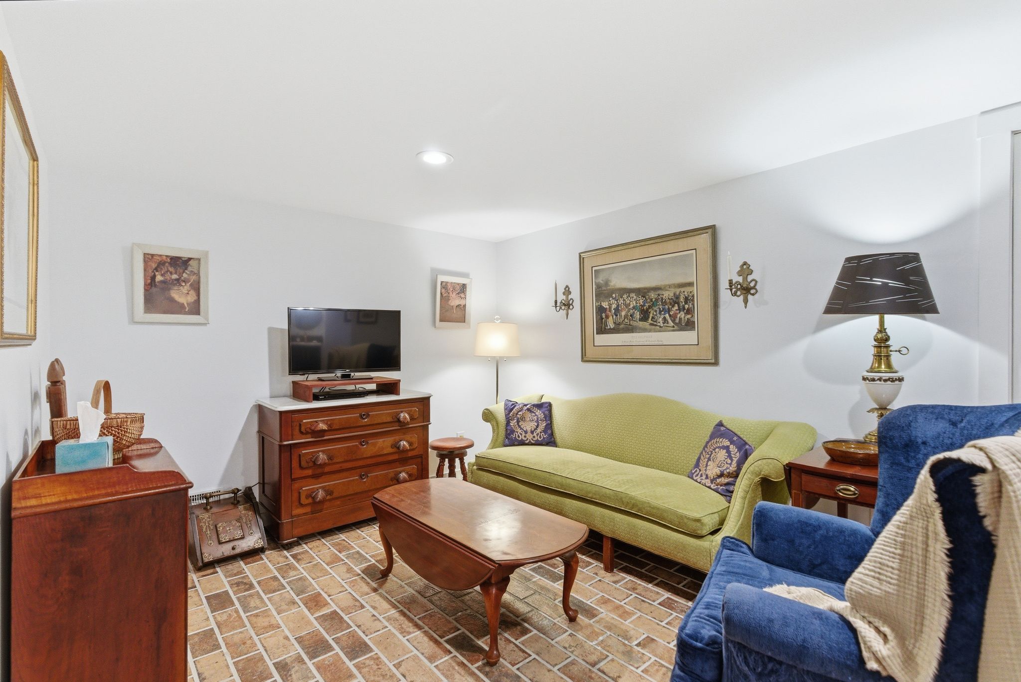  6166 Greenwich Pike - 物件實景