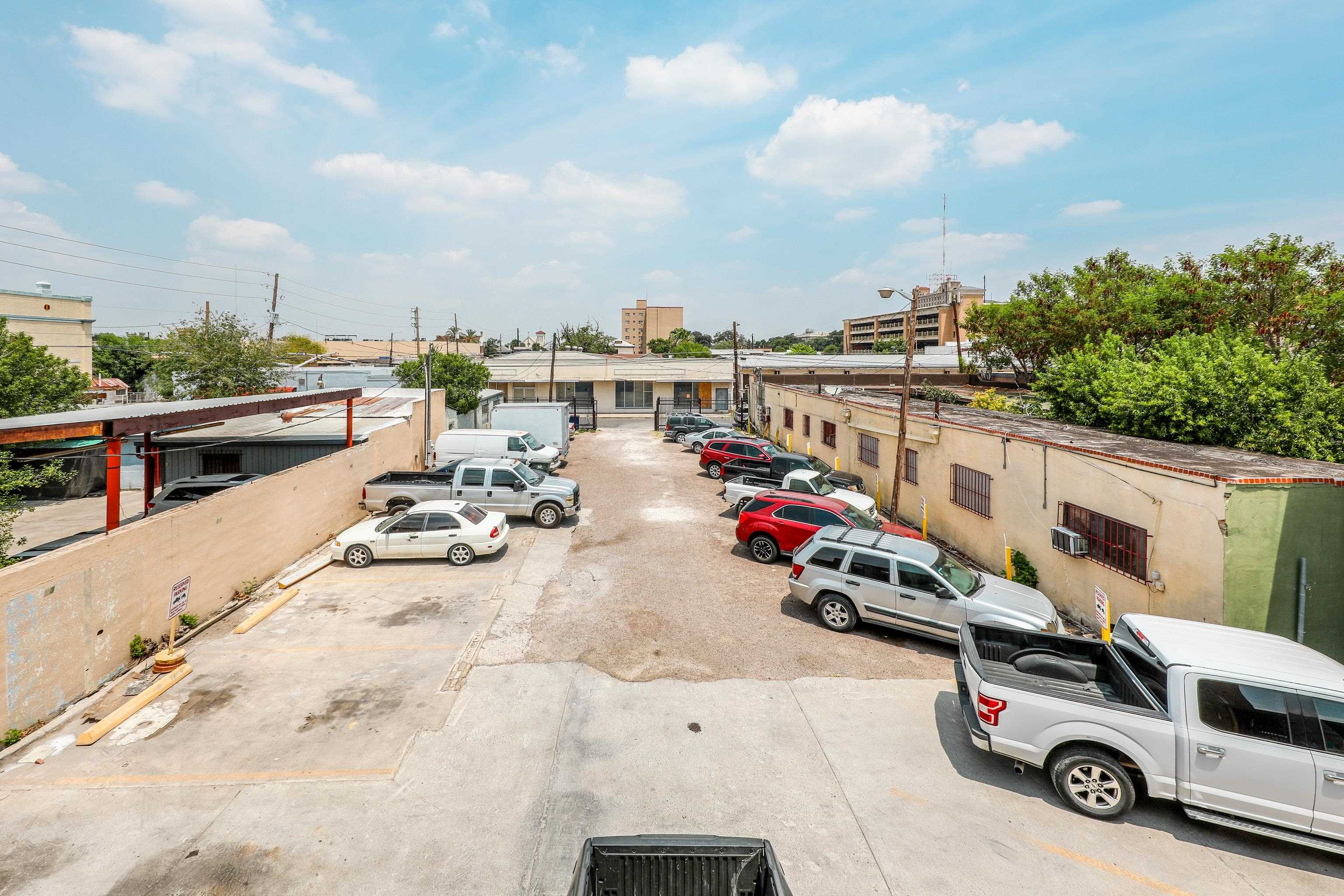 Laredo, Texas, 78040, United States, ,Residential,For Sale,1933495