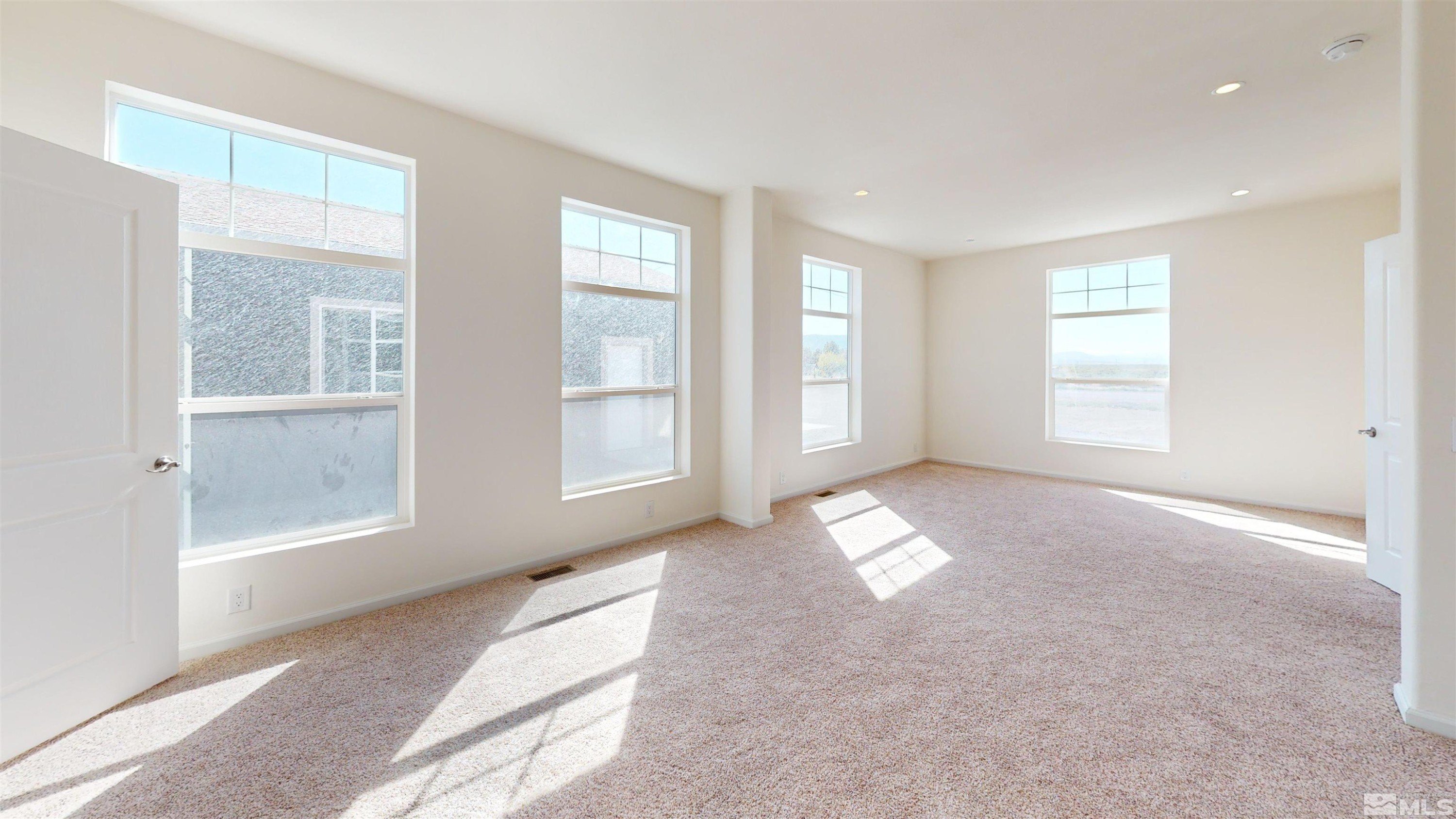 Winnemucca, Nevada, 89445, United States, 4 Bedrooms Bedrooms, ,3 BathroomsBathrooms,Residential,For Sale,1977385