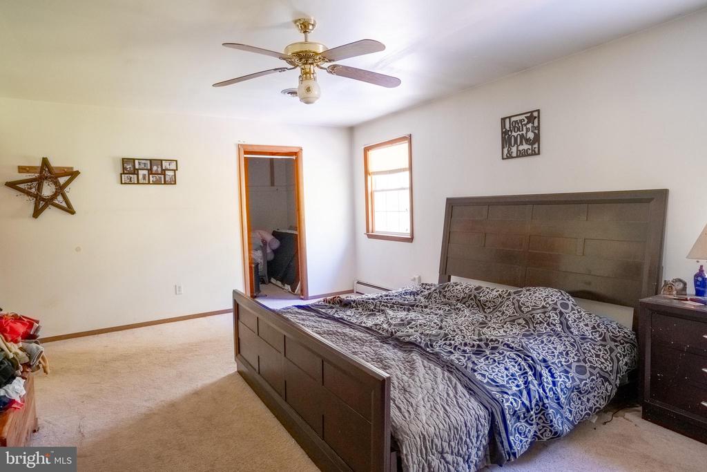 Keedysville, Maryland, 21756, United States, ,Residential,For Sale,1983900